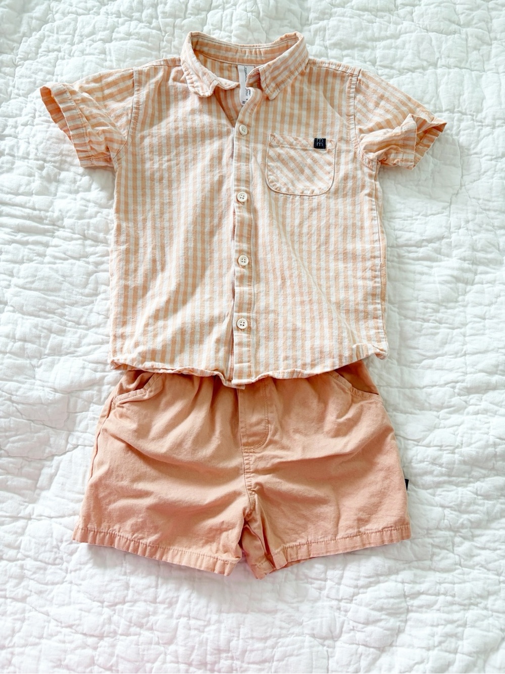 Toddler Boy 4T modern moments matching set spring summer